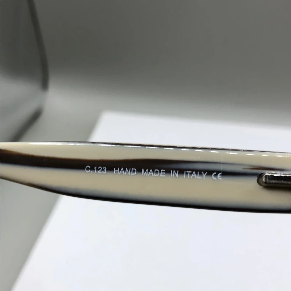 Illesteva leonard sunglasses c.123 cream marble stripe UNISEX, with case, Italy.